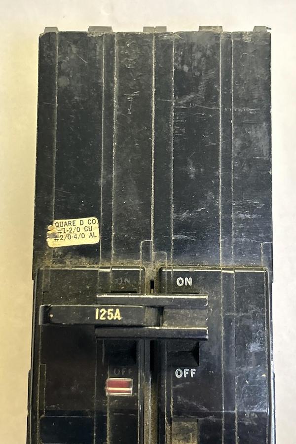 Used SQUARE D,Q12125,CIRCUIT BREAKER 125A 120/240V 2P