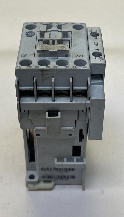Used ALLEN BRADLEY,700-CF220Z*,CONTACTOR 24VDC COIL