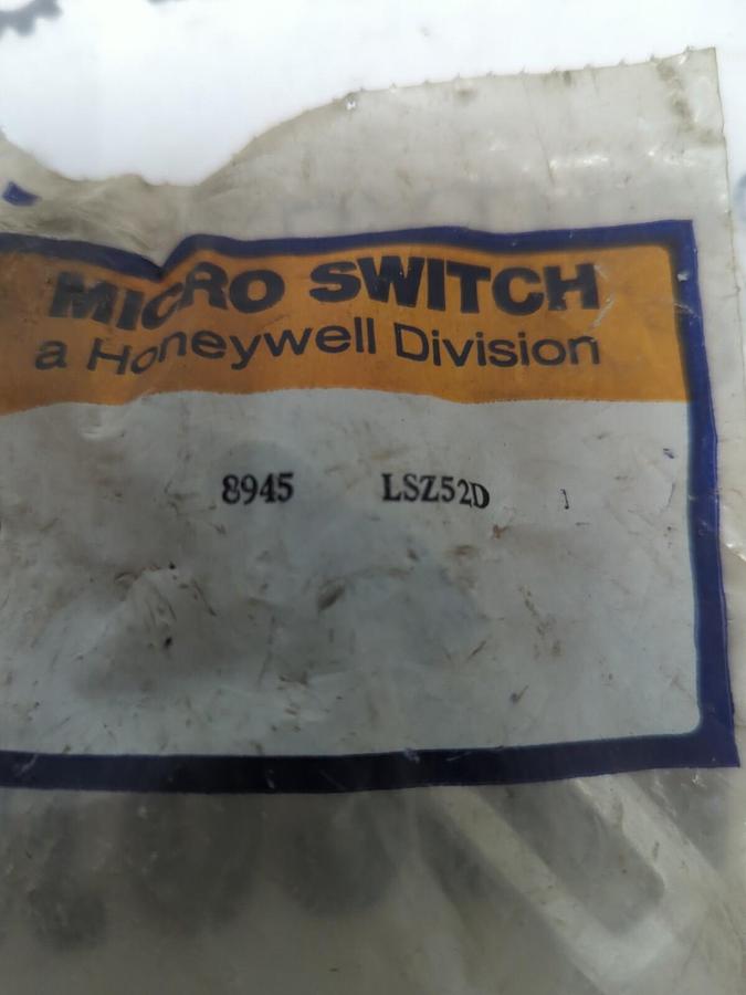 HONEYWELL,LSZ5D2,ROLLER LEVEL ARM NEW IN PACKAGE