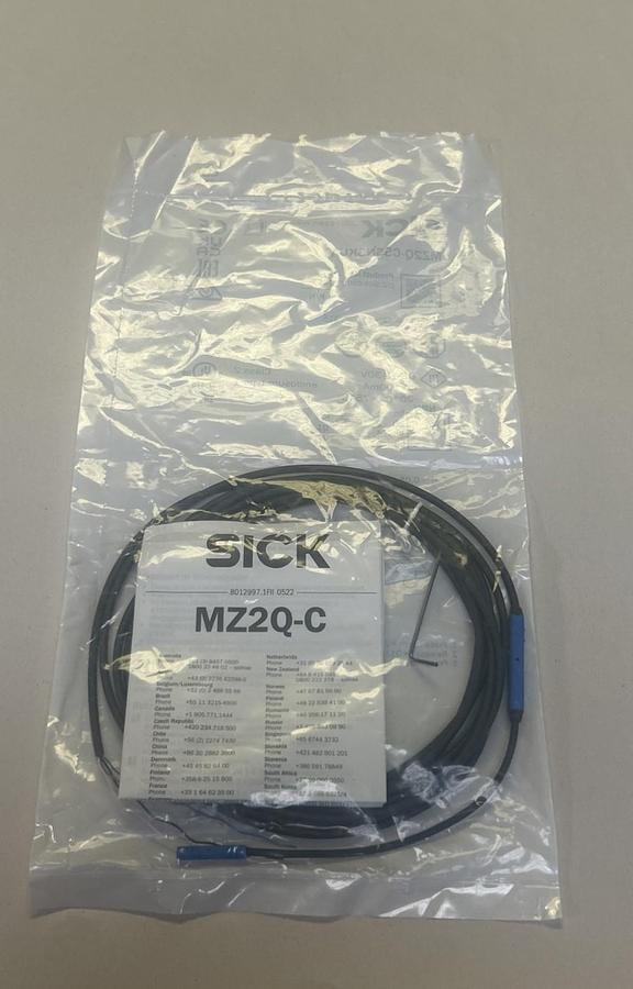 Used SICK,MZ2Q-CSSNSKUA,MAGNETIC CYLINDER SENSOR NEW