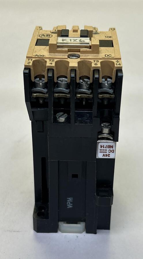 Used ALLEN BRADLEY,100-A09NZ*3,CONTACTOR