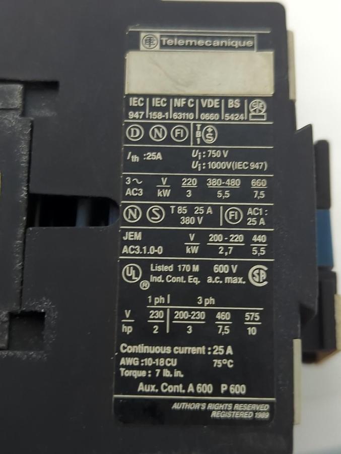 Used TELEMECANIQUE,LCI D12 10,REVERSING CONTACTOR ASSEMBLY PRE-OWNED