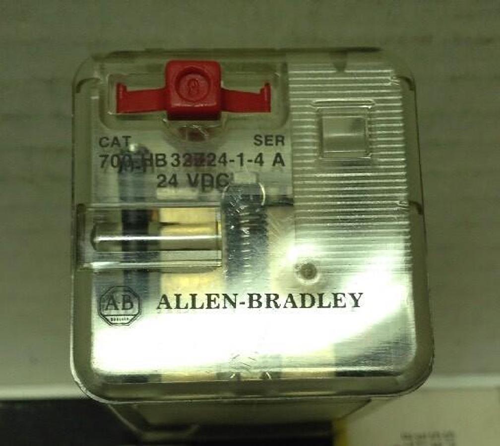 Used Allen Bradley,700-HB32Z24-1-4,Series A Cube Relay 24 VDC LOT OF 4 NOS
