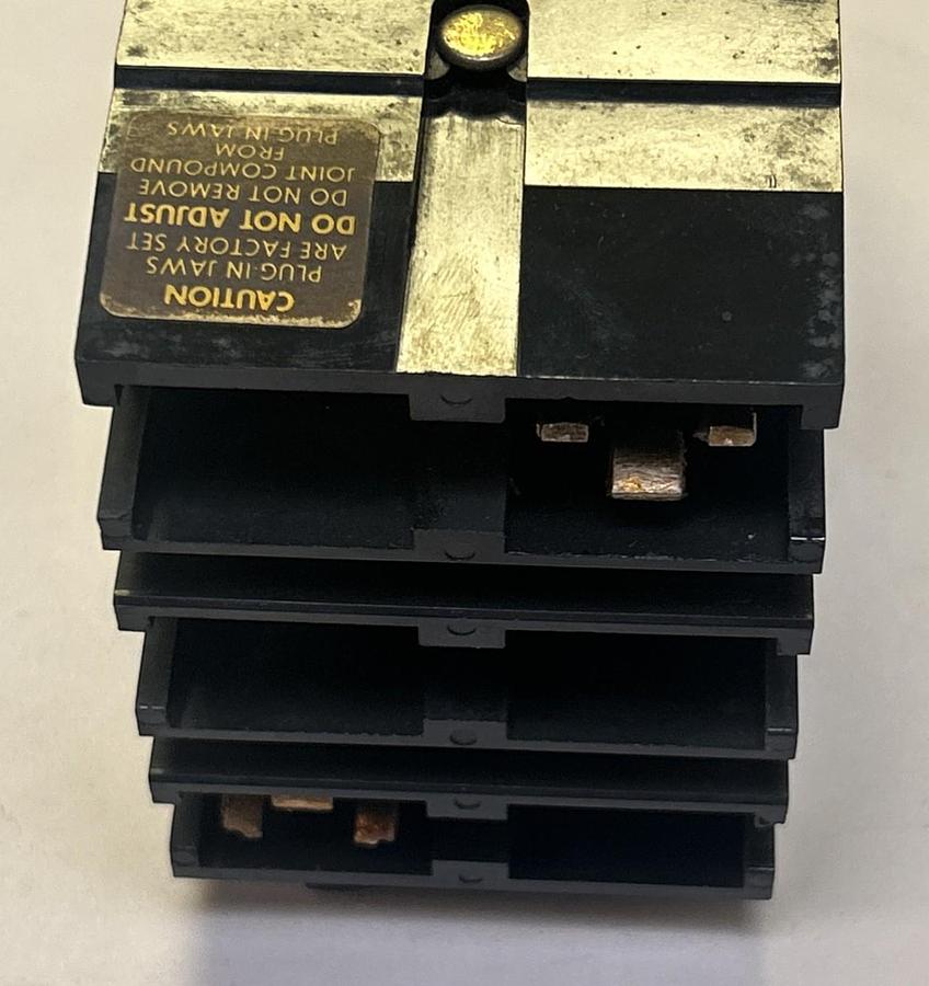 Used SQUARE D,FA26015AC,I-LINE CIRCUIT BREAKER 15A 600V 2P