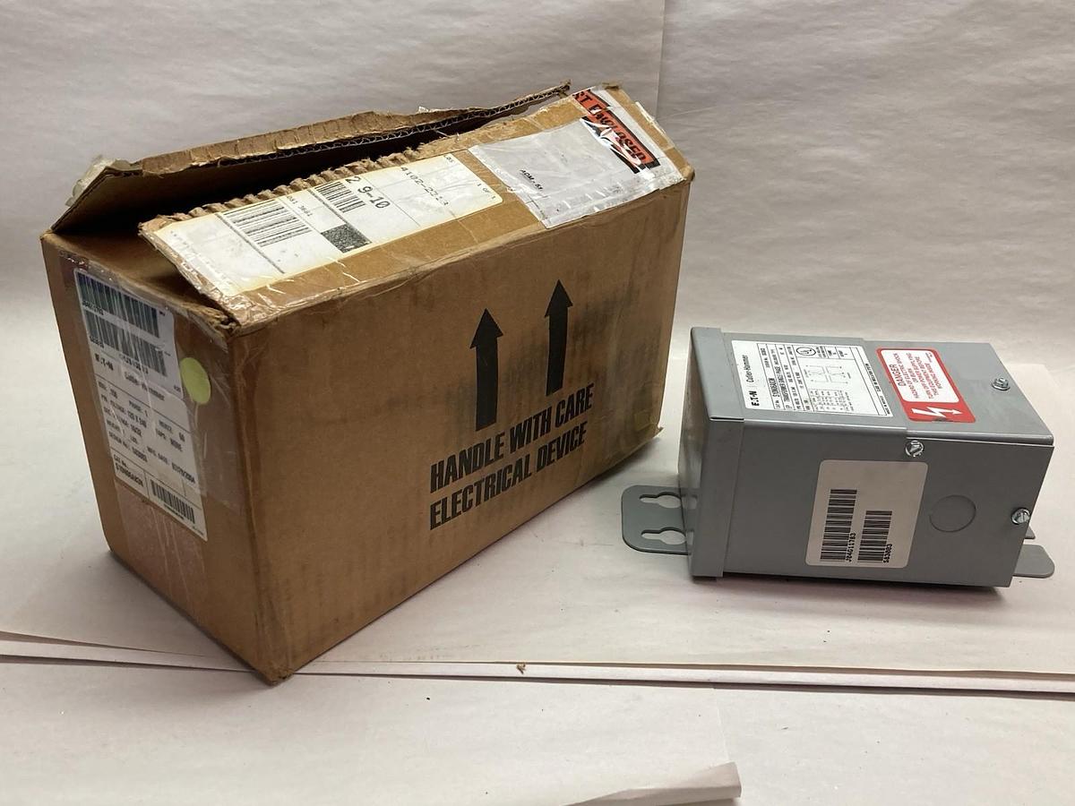 Eaton Cutler-Hammer,S10N06A83N,Single Phase Transformer 60hz 0.150KVA 16/32V