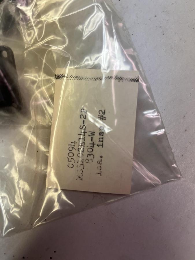 ITT CANNON,C5094,PLC SOCKET MS3102E1HS-2P 8304-W LOT OF 2
