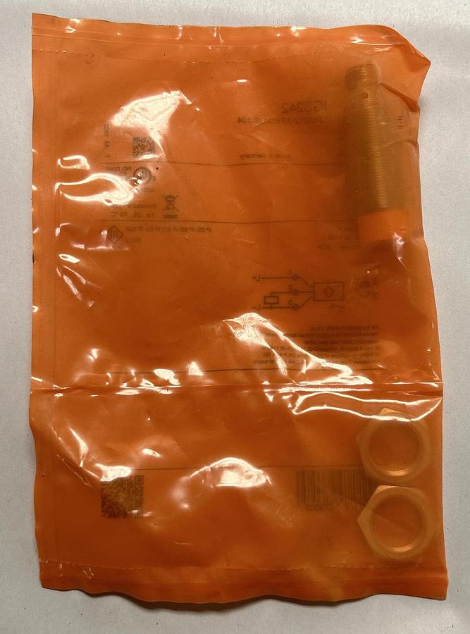 Used EFECTOR IFM,IGK3012-APKG/US-104 IGS242, INDUCTIVE SENSOR NEW