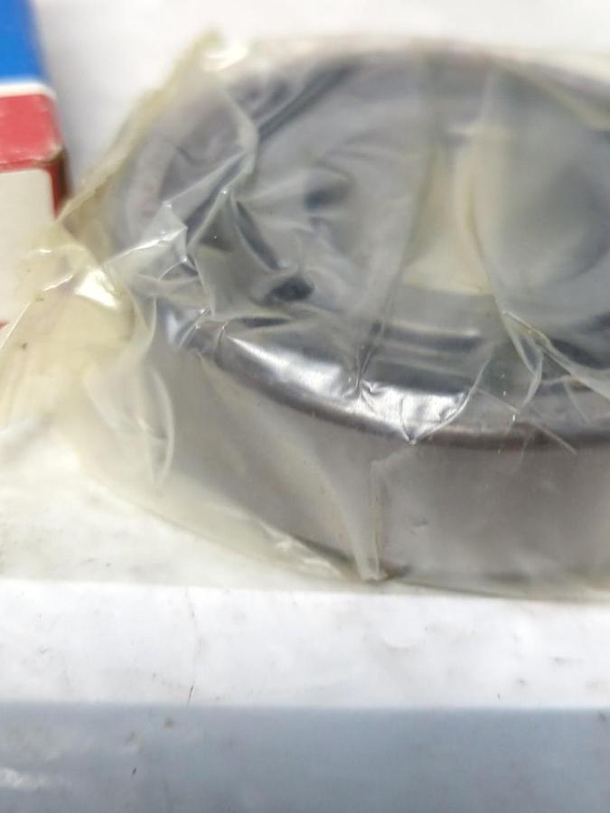 SKF,6306 2RSJEM,RUBBER SEALED DEEP GROOVE BALL BEARING NOS