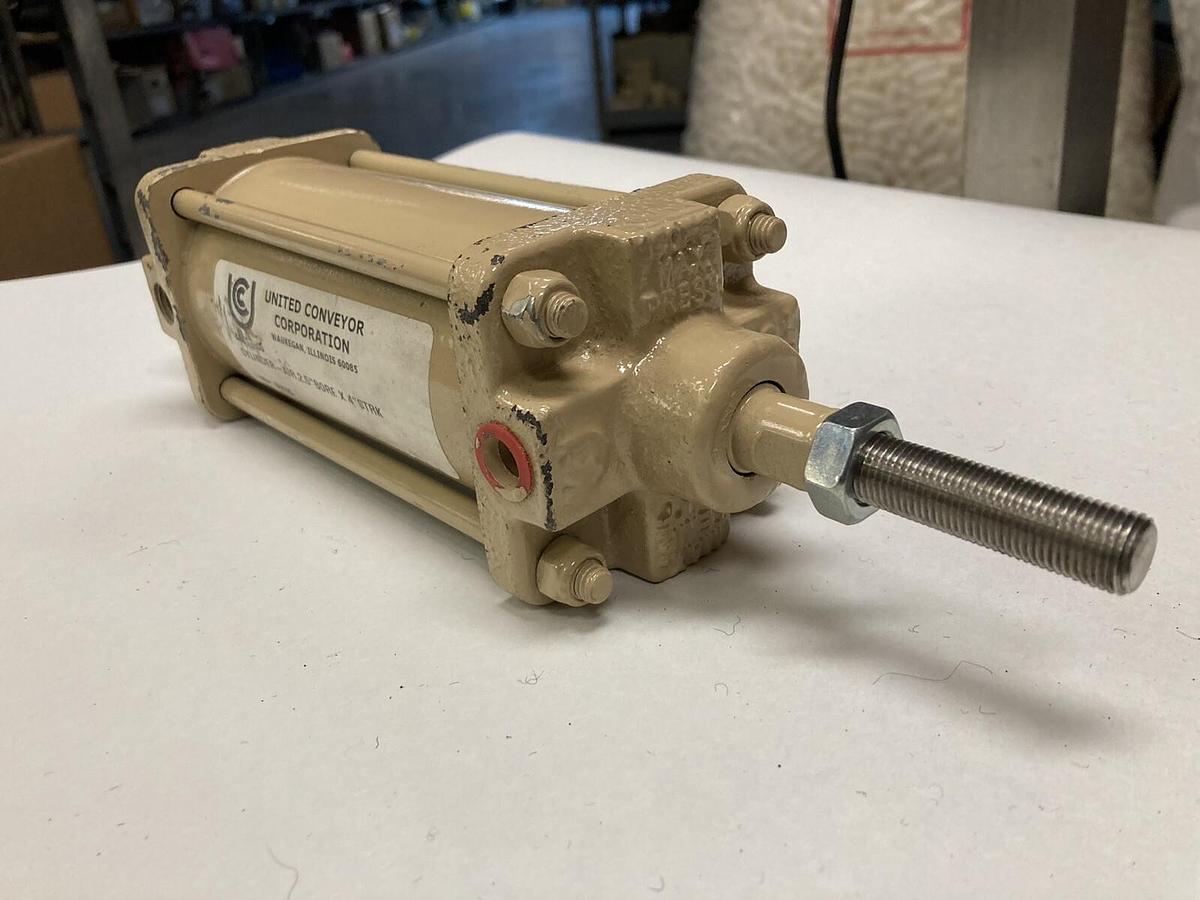 Used United Conveyor Corporation,4401-55,Linear Actuating Cylinder 2.5x4 Inch