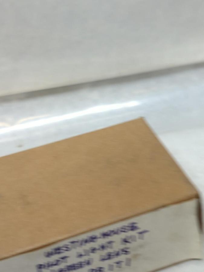 Used WESTINGHOUSE,PB1T1,PILOT LIGHT KIT WITH GREEN LENS PRE-OWNED