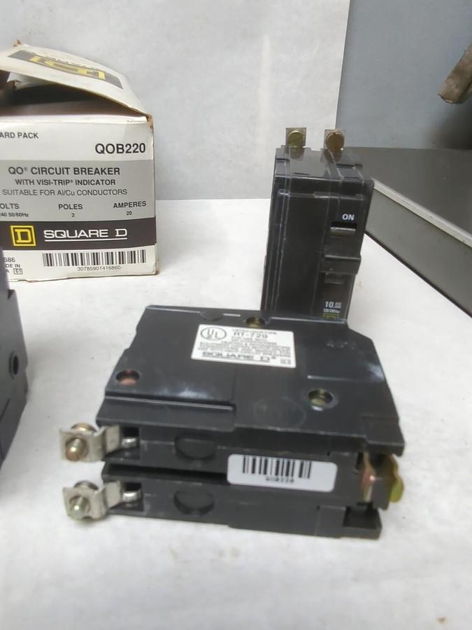 SQUARE D,QOB220,CIRCUIT BREAKERS 20 AMP 2-POLE 120/250V 50/60 HZ PACK OF 5 NEW