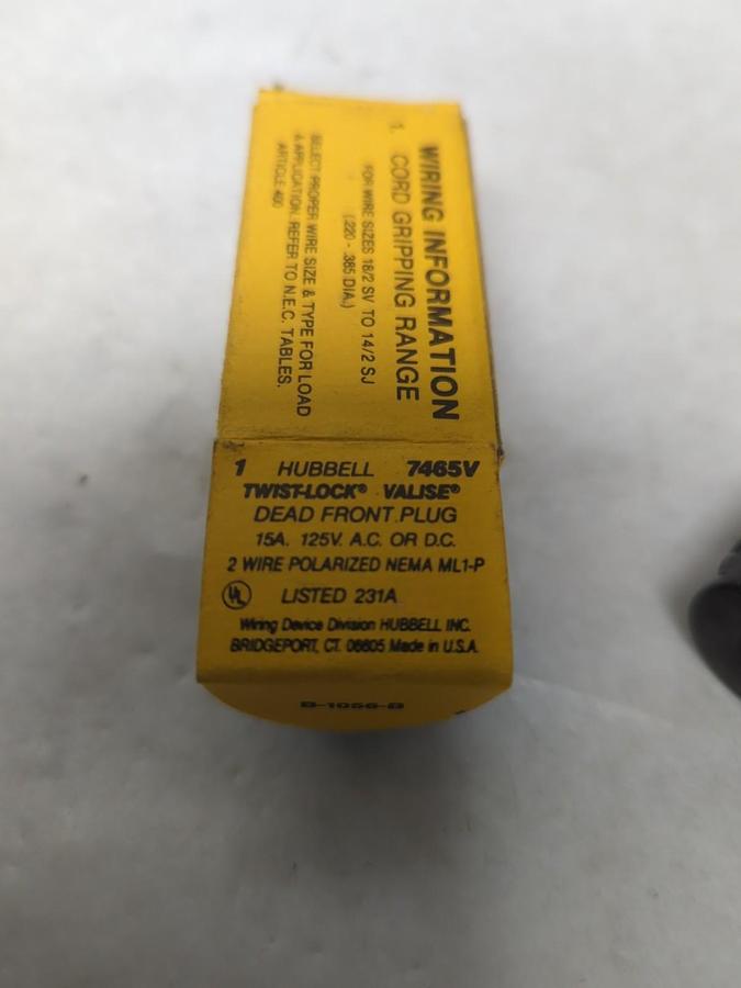 HUBBELL,7465V,TWISTLOK VALISE DEAD FRONT PLUG 15A 125V. AC OR DC NOS