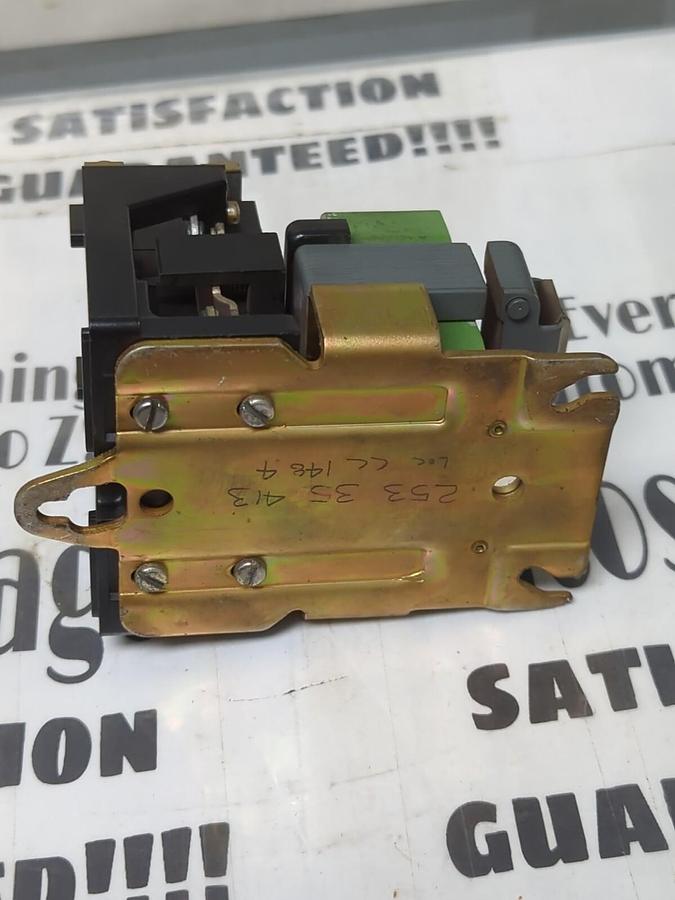 G.E.,CR28,MACHINE TOOL RELAY 10A/14AC 110-92V/60-50CY NOS