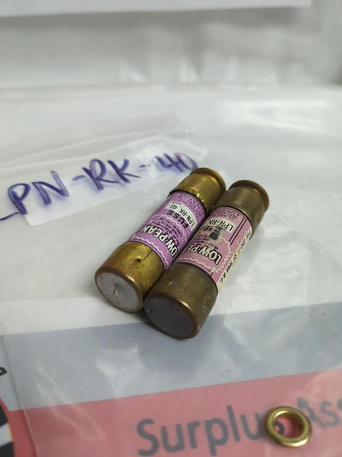 Used COOPER BUSSMANN,LPN-RK-40,LOW-PEAK 40 AMP FUSE LOT OF 2 PRE-OWNED
