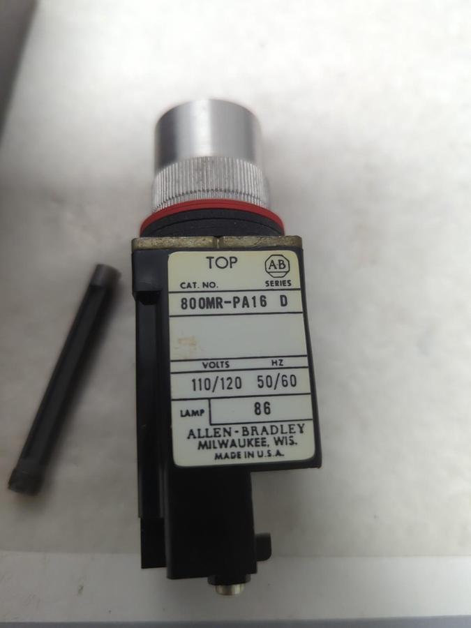 ALLEN-BRADLEY,800MR-PA16,ILLUMINATED PUSH BUTTON SERIES D 110/120V 50/60HZ NOS