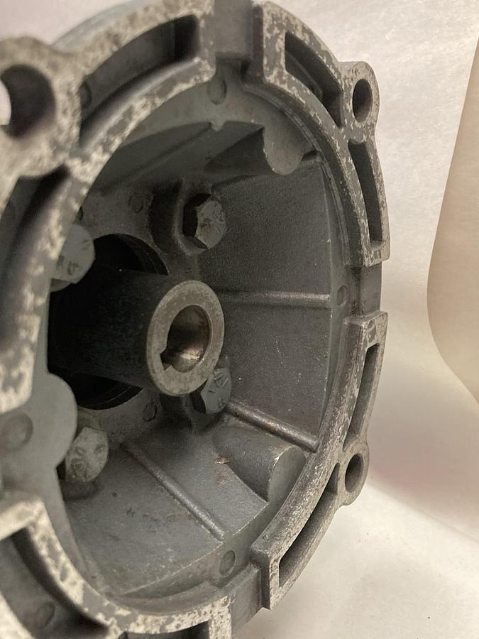 Used Boston Gear,F718-20-B5-G,Speed Reducer Frame 56C Ratio 20:1 0.770Hp