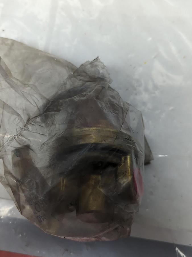 CASH-ACME,FRM2,PRESSURE REGULATOR 3/8 INCH NOS