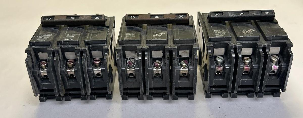 Used ITE,BQ3B030,CIRCUIT BREAKER 30AMP 240VOLT 3POLE LOT OF 3