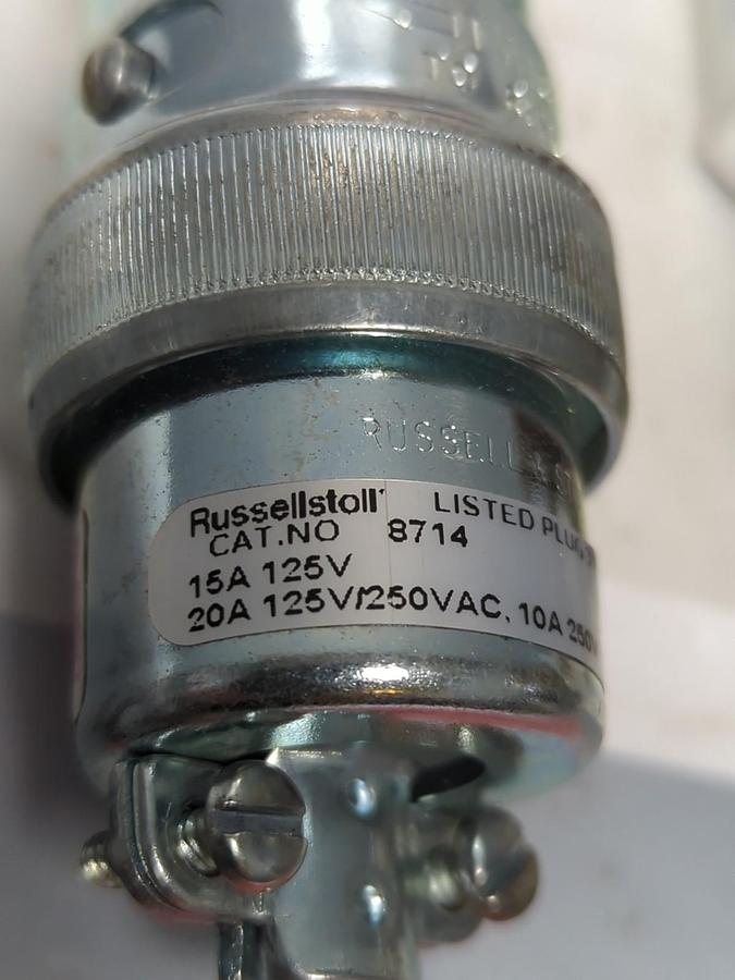 T&B RUSSELLSTOLL,8714,MIDGET EVER-LOC PLUG 10/15/20A 125/250VAC 3W4P NOS
