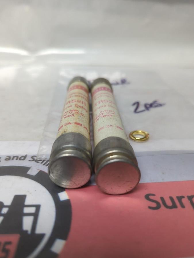 Used GOULD SHAWMUT,TRS2R,TRI-ONIC 2 AMP FUSE LOT OF 2 PRE-OWNED