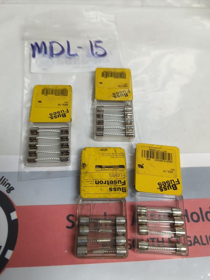 COOPER BUSSMANN,MDL-15,15 AMP FUSE LOT OF 18 NOS