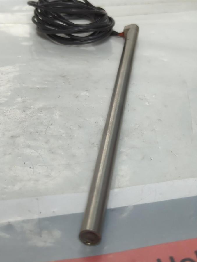 Used HAYSSEN,M15204C02,THERMAL HEATER ROD 42V 500W PRE-OWNED