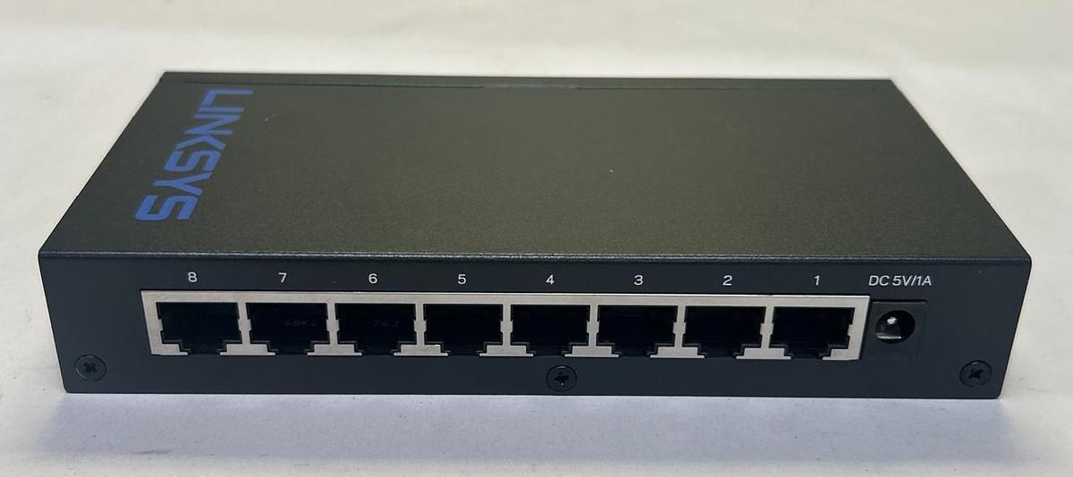 Used LINKSYS,LGS108,8-PORT GIGABIT SWITCH