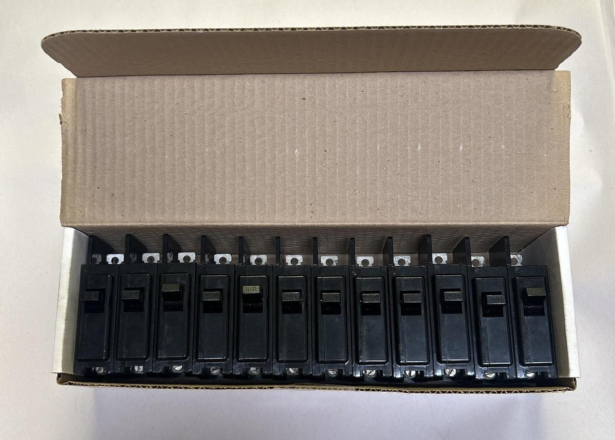 SIEMENS ITE,BQ1-B040,CIRCUIT BREAKER 40A 120/240V 1P LOT OF 12 NOS