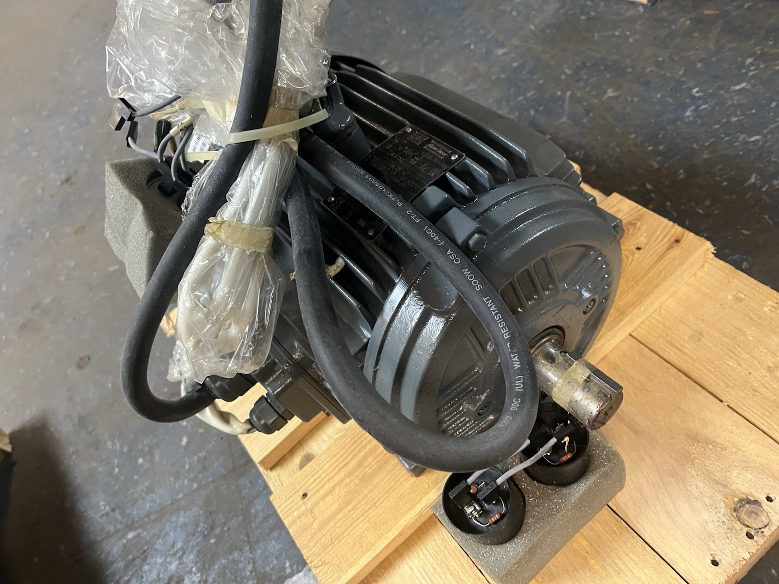 Used WEG ATLAS COPCO,112M,5HP SINGLE PHASE MOTOR 230V 1PH 3525
