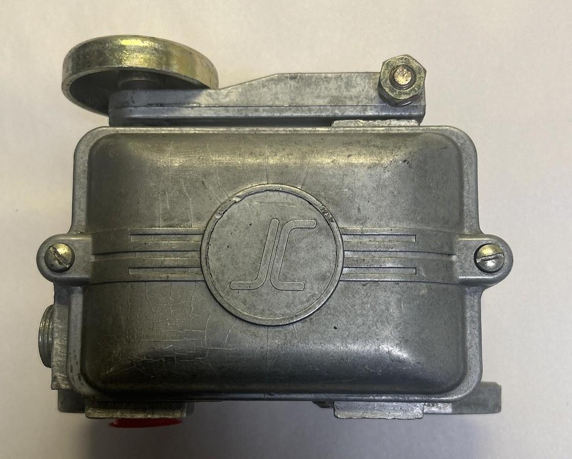 Used JOSLYN CLARK,HLD-3,LIMIT SWITCH