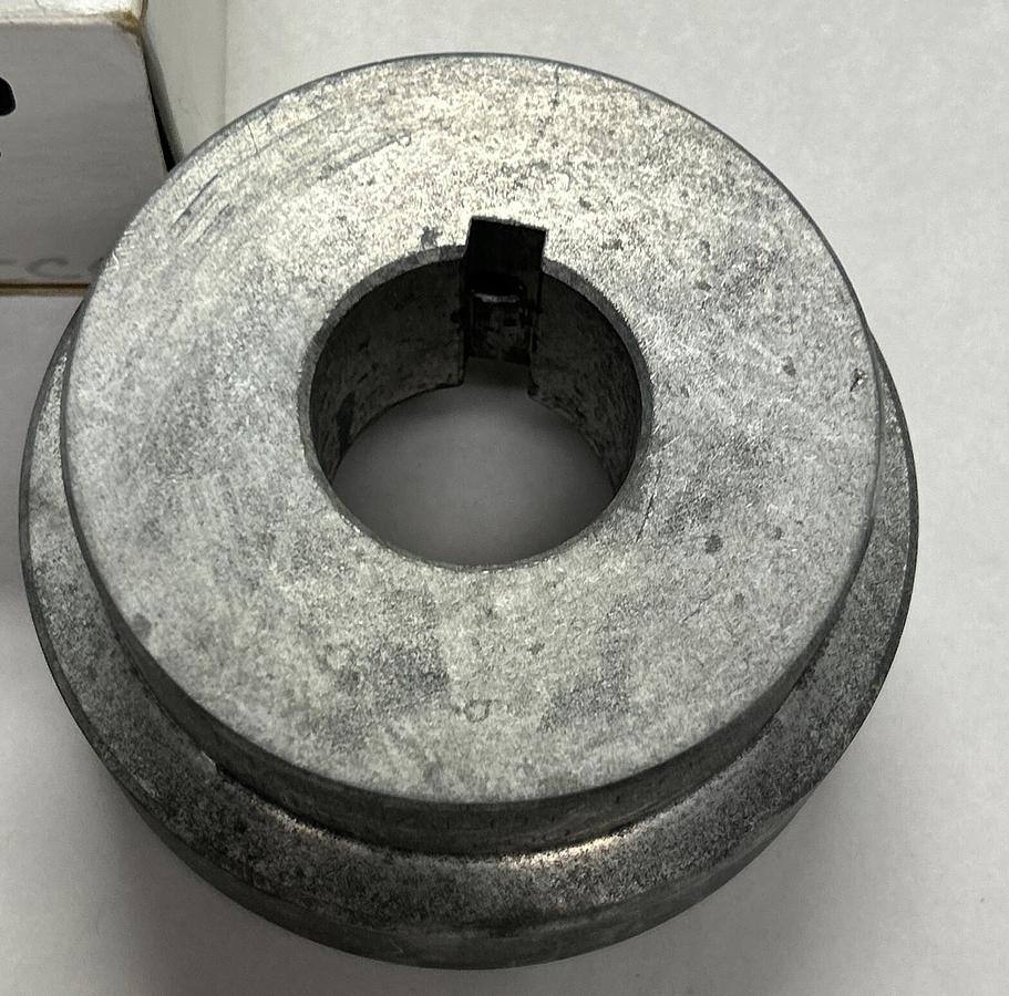 Used MAGNALOY COUPLING,M500,COUPLING 1-5/8 X 3/8 NEW