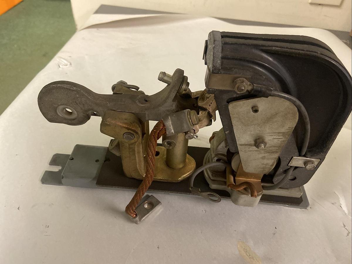 Used Cutler Hammer,6002H415B,Size 3 DC Contactor Parts Only