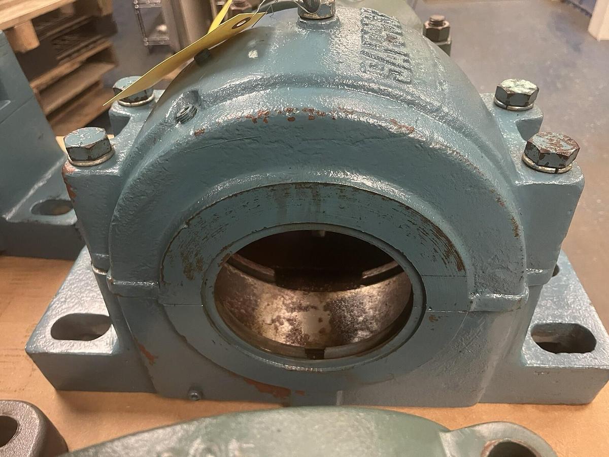 Used CONSOLIDATED,SAFS-532,PILLOW BLOCK HOUSING