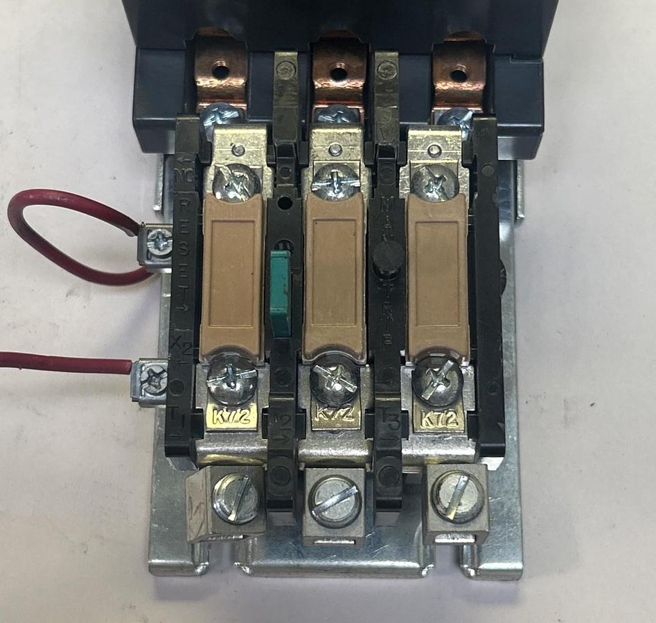 Used SIEMENS,14FP32A*81,STARTER SIZE 2 45A 600V