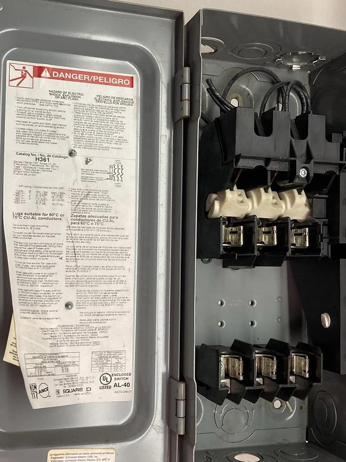 Used Square D,H361,Fusible Heavy Duty Safety Switch 600 VAC/VDC 30A