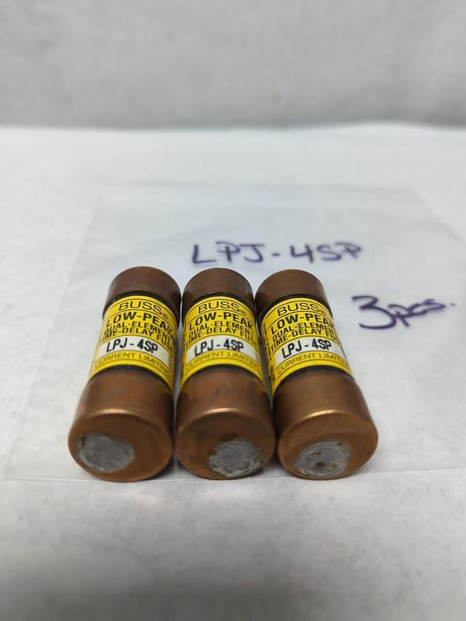Used COOPER BUSSMANN,LPJ-4SP,LOW-PEAK 4 AMP FUSES LOT OF 3 PRE-OWNED