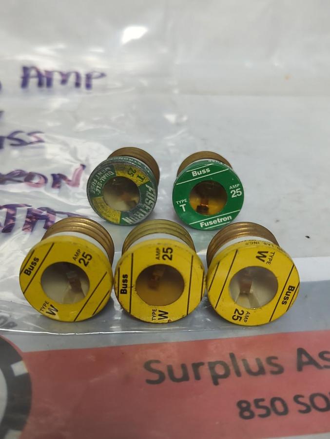Used BUSSMANN,25 AMP,SCREW IN FUSE 25 AMP LOT OF 5 PRE-OWNED