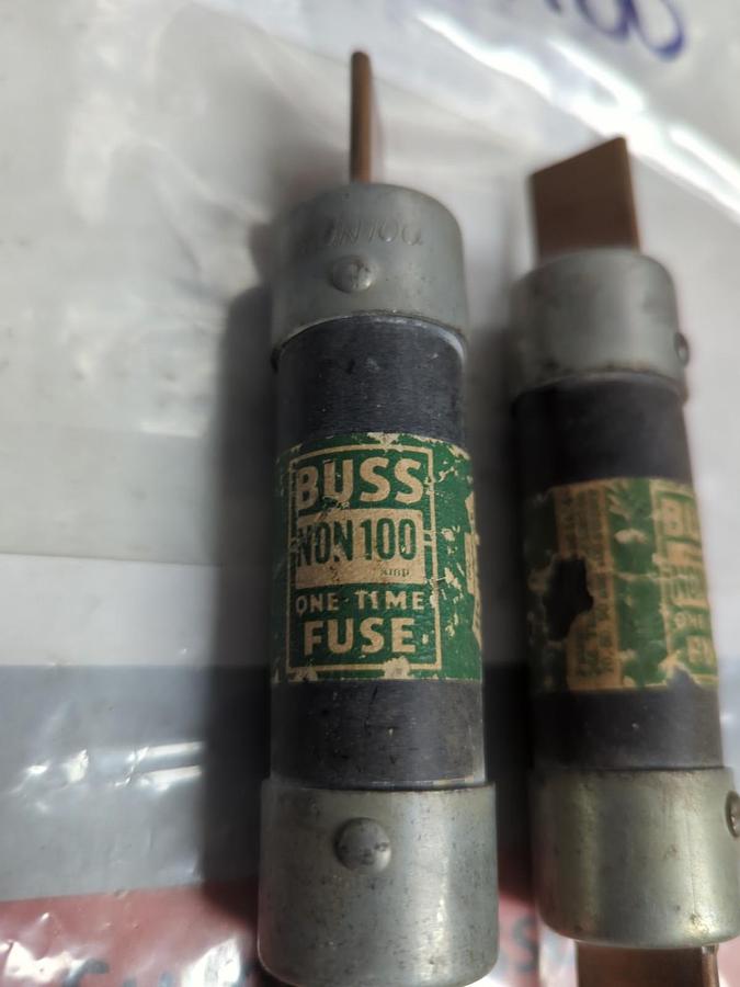 Used COOPER BUSSMANN,NON 100,ONE-TIME 100 AMP FUSE LOT OF 2 PRE-OWNED