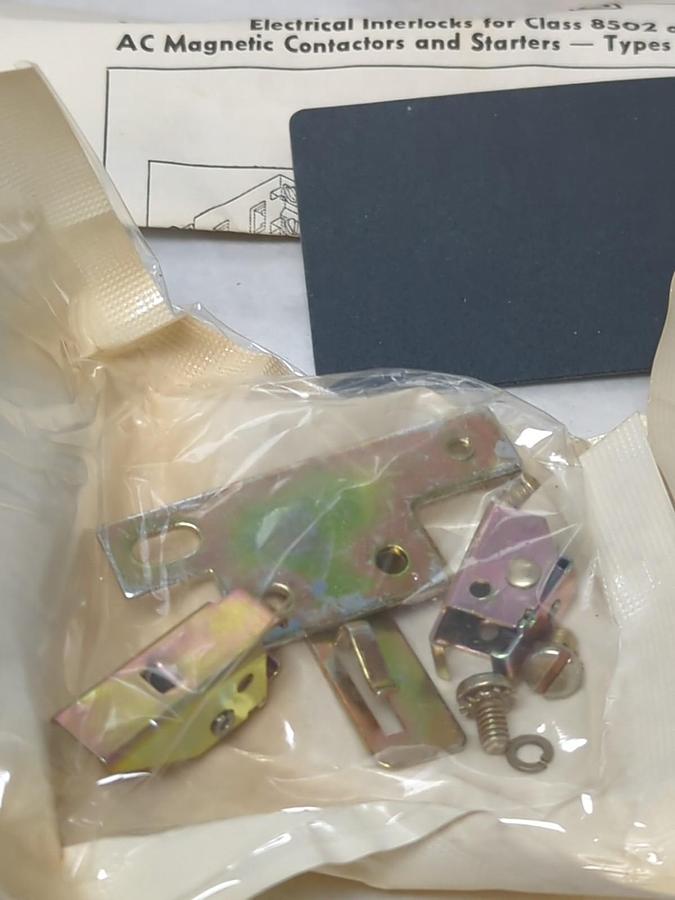 SQUARE D,9999 BC-1,INTERLOCK FOR SIZE 0 TYPEB SERA &SIZE1 TYPEC SER A&B LOT OF 2