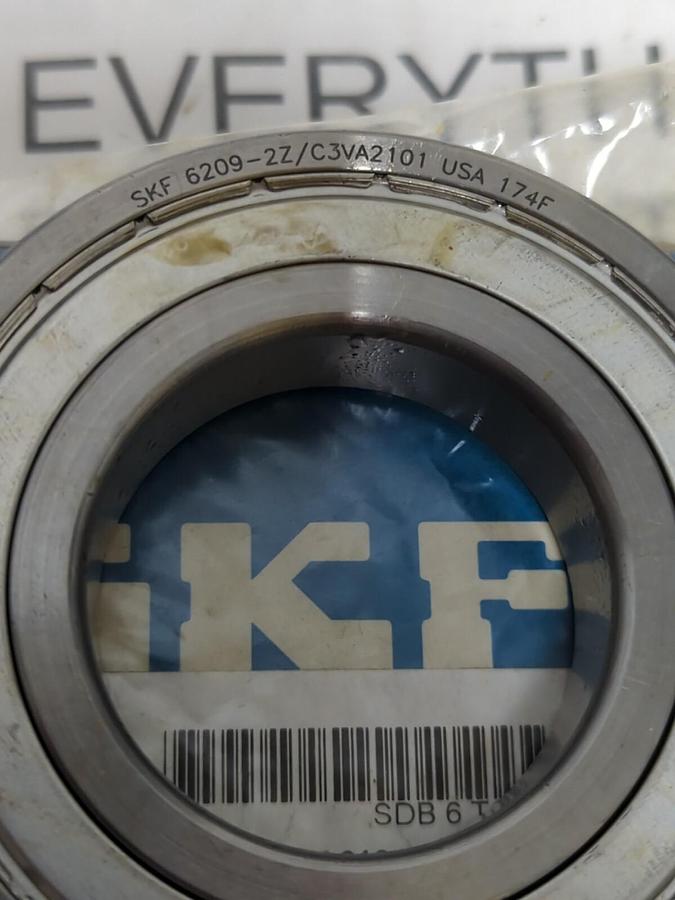 SKF,6209-2Z/C3VA2101,METAL SHIELDED DEEP GROOVE BALL BEARING NOS
