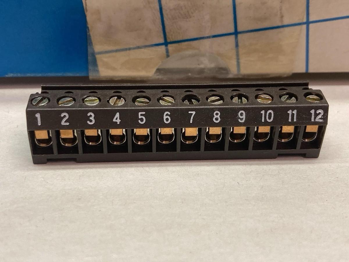 Buchanan,SSB4P12S11,12-Hole Terminal Strip BOX OF 100