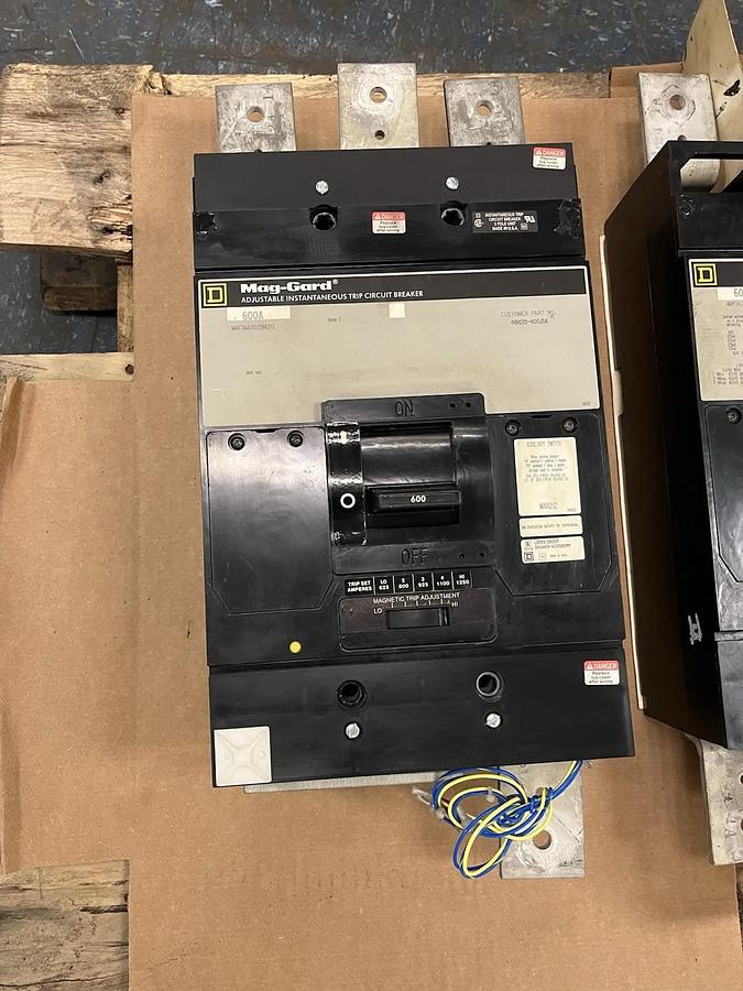 Used SQUARE D,MAF3660025M1212,MAG-GARD ADJUSTABLE INSTANT TRIP CIRCUIT BREAKER 600A