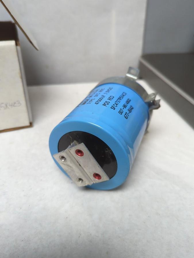 AEROVOX M,SFC-85C,CAPACITOR 47000UF 7.5VDC NOS