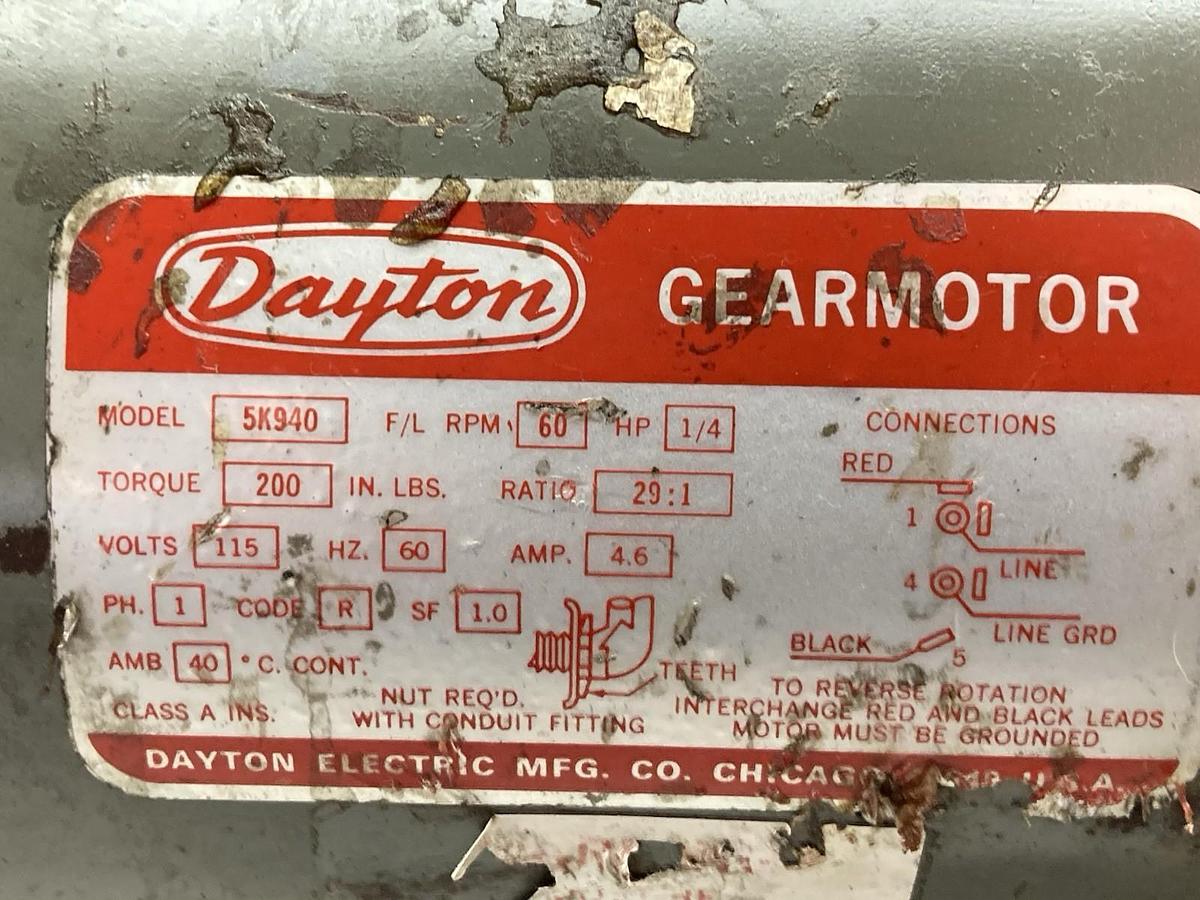 Used Dayton,Model 5K940,Gearmotor 60RPM 1/4Hp Ratio 29:1 60Hz
