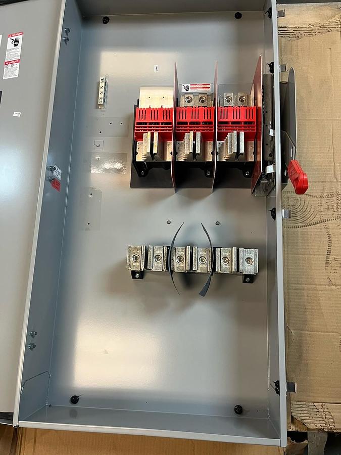 SIEMENS,HF366JA,FUSIBLE 600 AMP DISCONNECT SAFETY SWITCH 600V