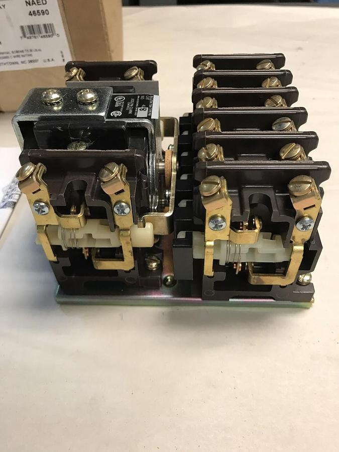 Joslyn Clark,4U8-240 PM D.C.,Control Relay 46590 NOS