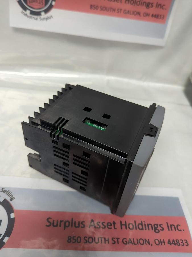 Used HONEYWELL,DC2500-EE-1LOR-200-1000-E0-0,UDC2500 DIGITAL CONTROLLER PRE-OWNED