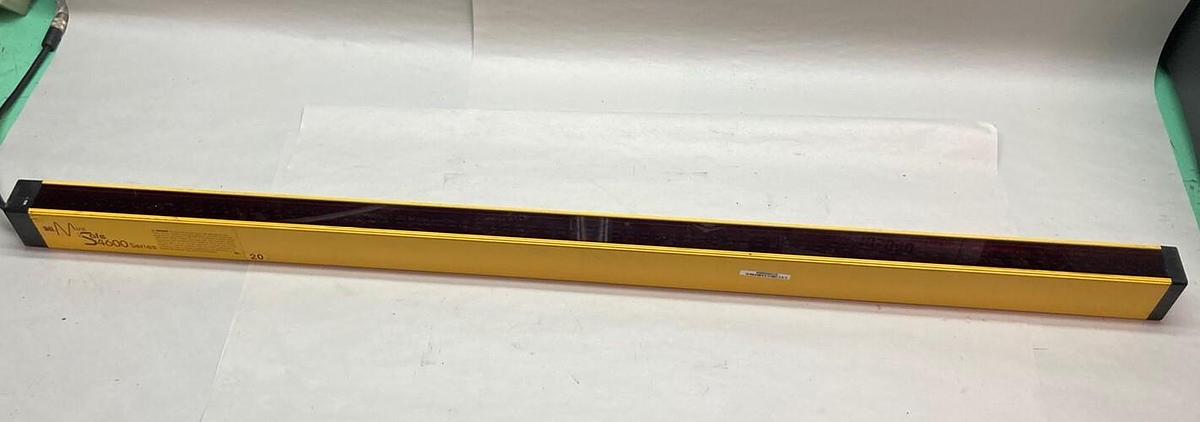 Used STI,MS46-20-870-Q1-X,Safety Light Curtain Transmitter