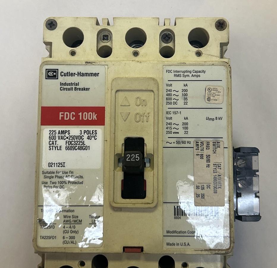 Used CUTLER-HAMMER,FDC3225L,CIRCUIT BREAKER 225A 600V 3P