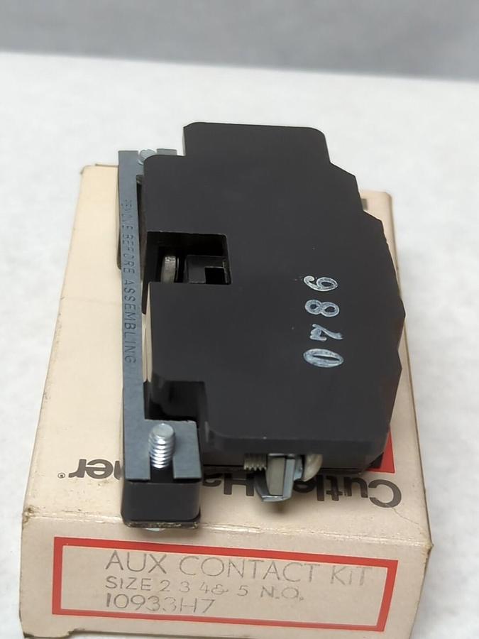 CUTLER HAMMER,10933H7A,AUXILARY CONTACT 600V LOT OF 3 NOS